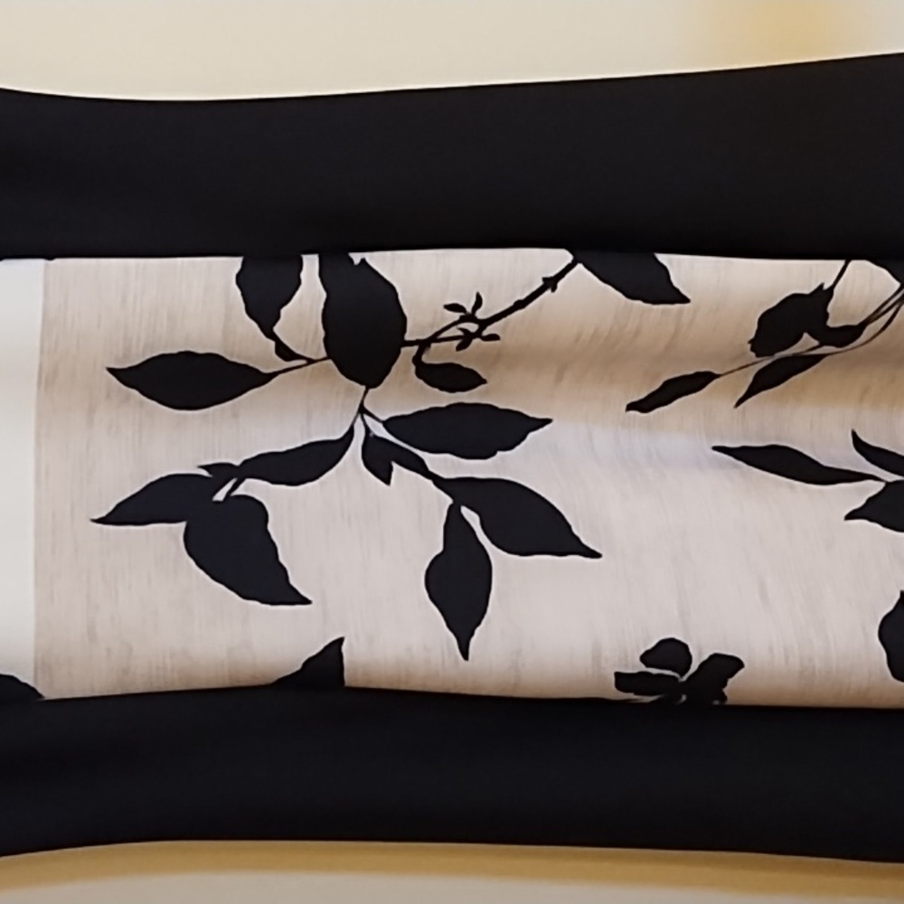 DKNY DRESS, BLACK, WHITE, TAN, BEAUTIFUL CUT, PERFECT CONDITION, SZ 12. - Picture 7 of 11